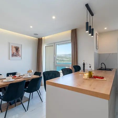 Apartman Lazure Serenity *