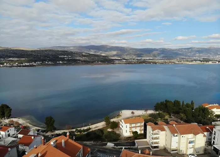 Lazure Serenity Apartman *